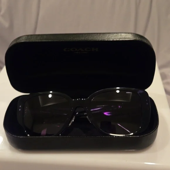 Coach Blue Transparent Sunglasses brand new in case - Picture 13 of 14